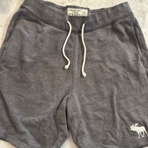 It’s Abercrombie & Fitch boys shorts.